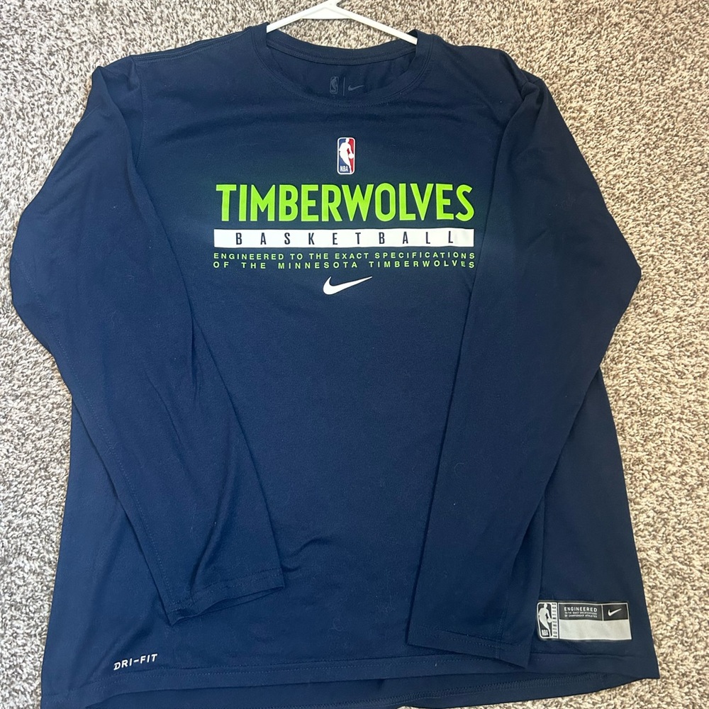 Minnesota Timberwolves Nike long sleeve - men’s xl